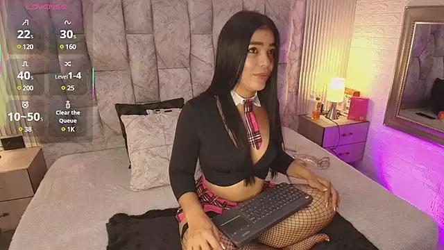 Sienna_golden from StripChat is Freechat