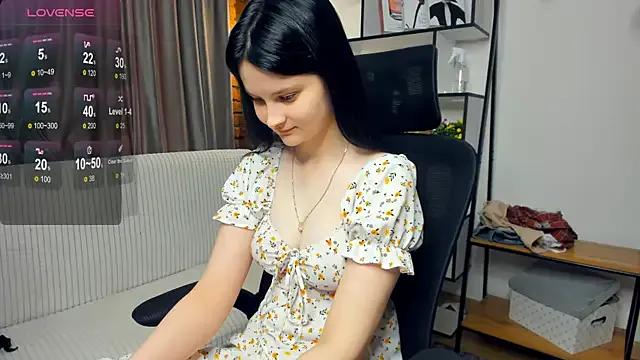 SkyDoll from StripChat is Freechat