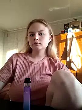 SlipperSherry from StripChat is Freechat