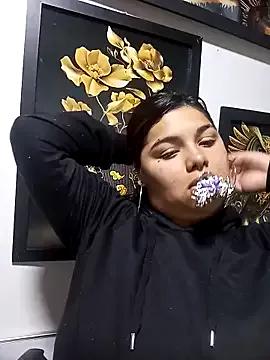 snow_belle from StripChat is Freechat