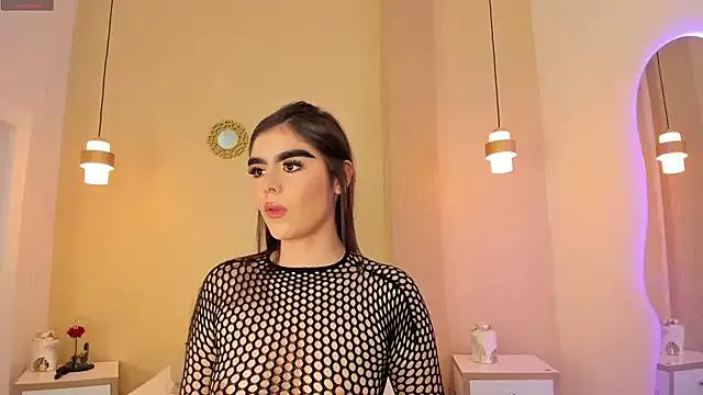 SofiaFontaiine from StripChat is Freechat