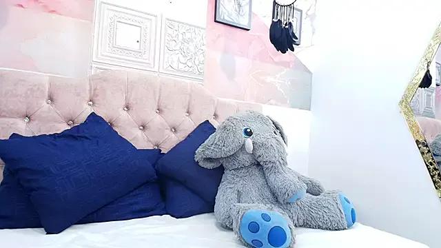 SofiAndersson from StripChat is Freechat
