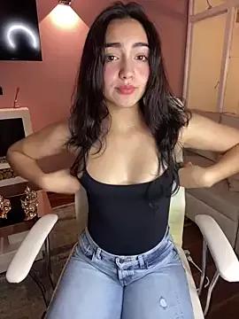 solmonroy_pinkk from StripChat is Freechat