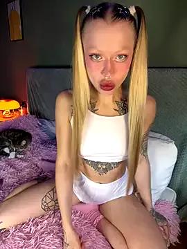 Sonya_Starr from StripChat is Freechat