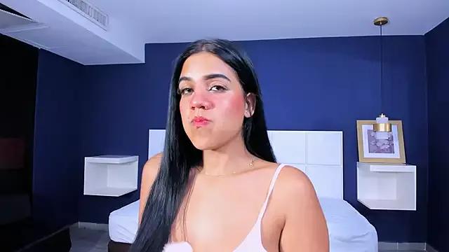 SophiaGibson from StripChat is Freechat