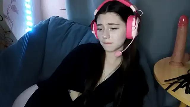 Sophiecuttie from StripChat is Freechat