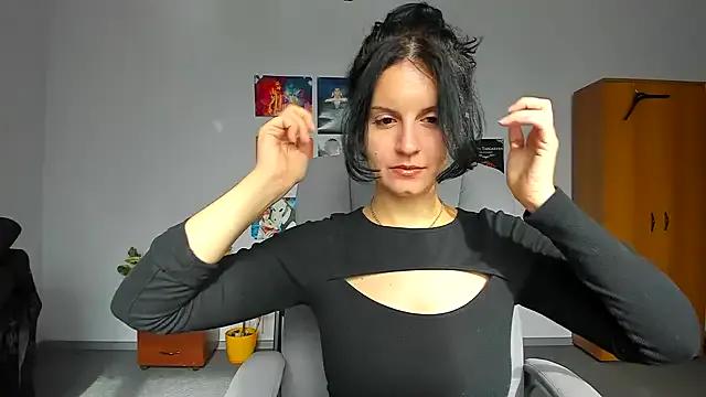 StellaAnia from StripChat is Freechat