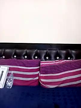 Sugartonguexx from StripChat is Freechat