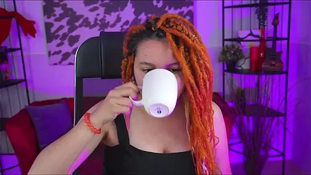 SunshineSatiSky from StripChat is Freechat