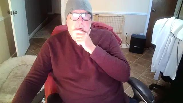 superbearboss from StripChat is Freechat