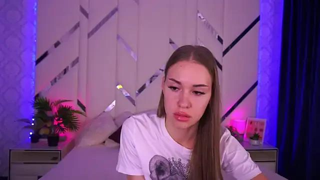 SweetAngellic from StripChat is Freechat