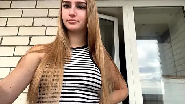 SweetJinny88 from StripChat is Freechat