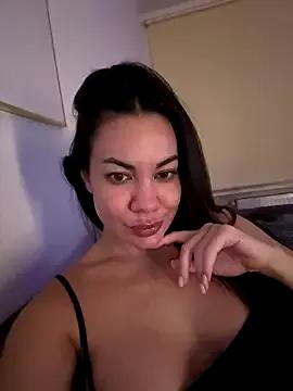 SweetMeiiii from StripChat is Freechat