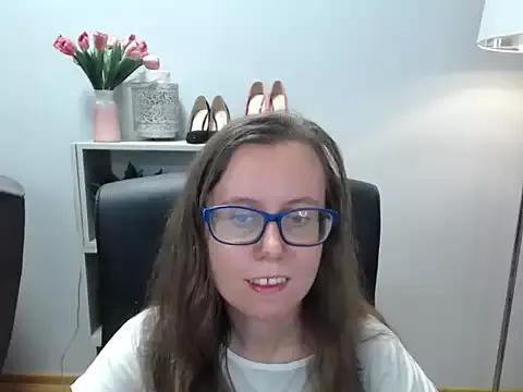 sweetxLizzy from StripChat is Freechat