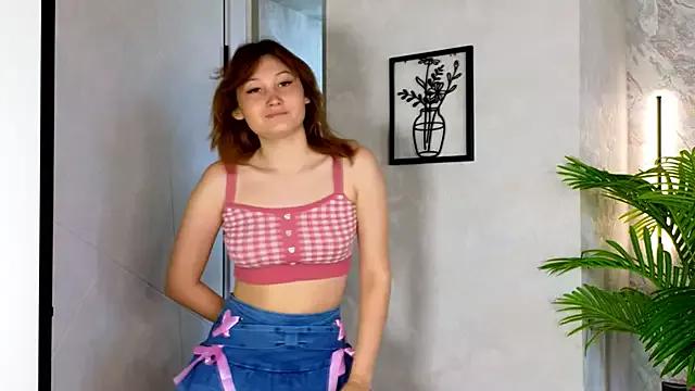 SynneBradwell from StripChat is Freechat