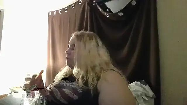 Tabbycat27 from StripChat is Freechat