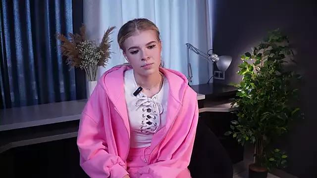 TateHaymore from StripChat is Freechat