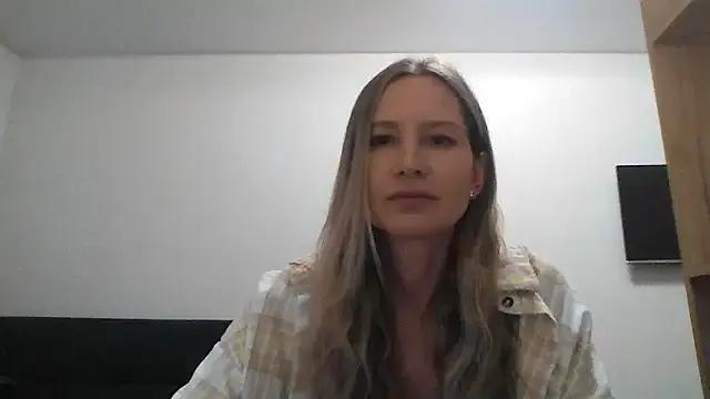 Tavriena from StripChat is Freechat