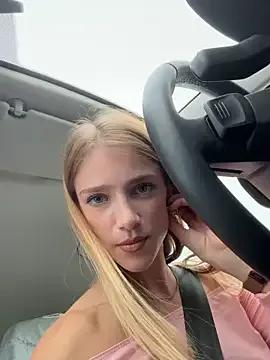 TeaseRosie from StripChat is Freechat