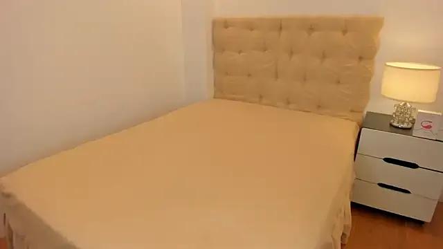 The_Queenstar_was_born from StripChat is Freechat
