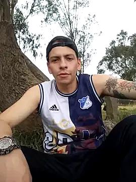 Thomasjons_ from StripChat is Freechat