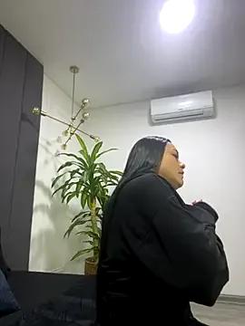 TiffanyyLam from StripChat is Freechat