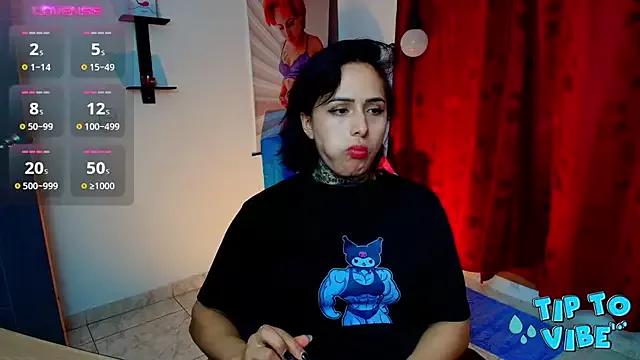 TinnaDawsom from StripChat is Freechat