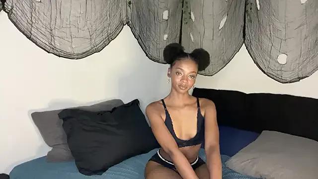 Trixie_luv1 from StripChat is Freechat