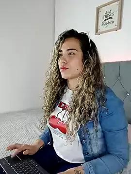 Tu_Traviesa from StripChat is Freechat