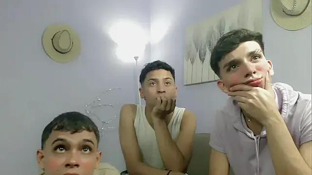 Twinks_boys_ from StripChat is Freechat