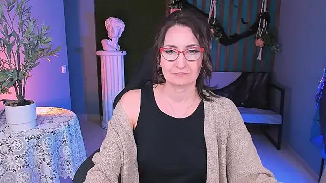 UnaTerra from StripChat is Freechat
