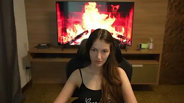 upssnowy from StripChat is Freechat