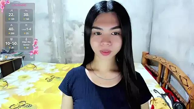 UrHotSexyShine from StripChat is Freechat