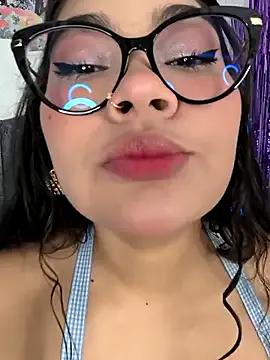 Vale_Walker from StripChat is Freechat