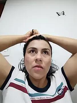 vanessa-titisM from StripChat is Freechat