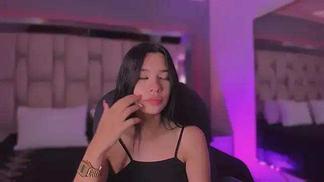 VanessaDuval from StripChat is Freechat