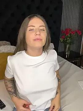 VanessaHart from StripChat is Freechat