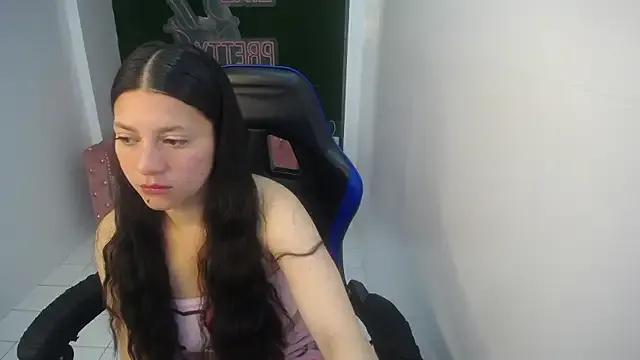 velvetvixen_t from StripChat is Freechat