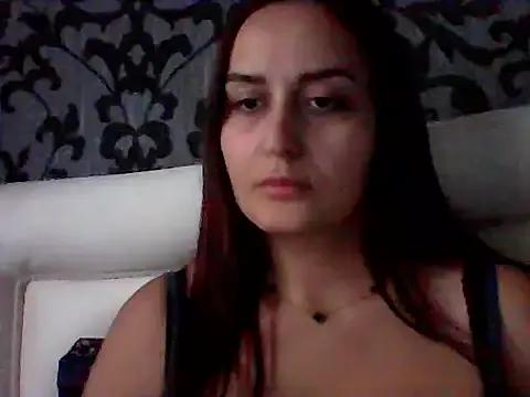 Venoraye from StripChat is Freechat