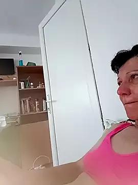 Vera_Elle from StripChat is Freechat