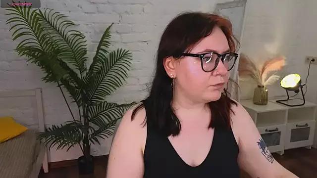 veronica_still from StripChat is Freechat