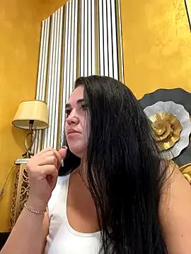 VickyDivinee from StripChat is Freechat