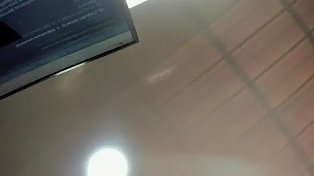 Vickyfox_ from StripChat is Freechat