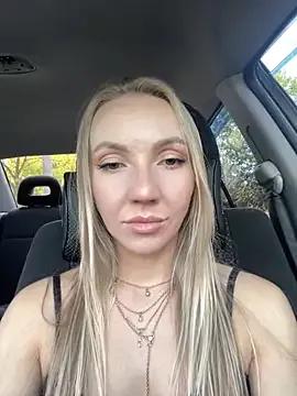 victoria_brighton from StripChat is Freechat