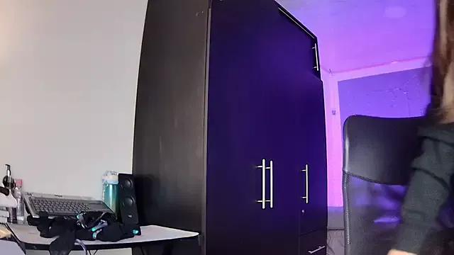 Violet_moon24 from StripChat is Freechat