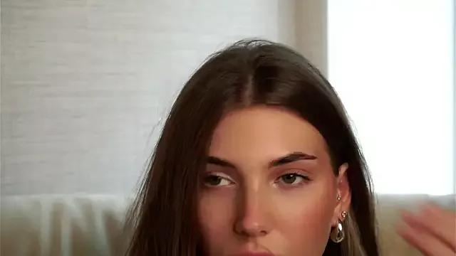 VivianHagee from StripChat is Freechat