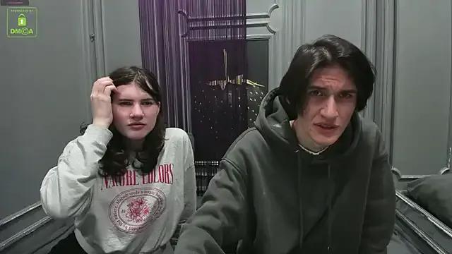 ViviaraNGendy from StripChat is Freechat