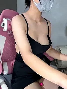 Voyerra_g from StripChat is Freechat