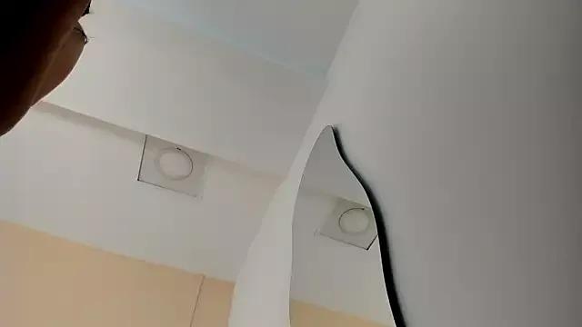 Widny_Beaumont from StripChat is Freechat