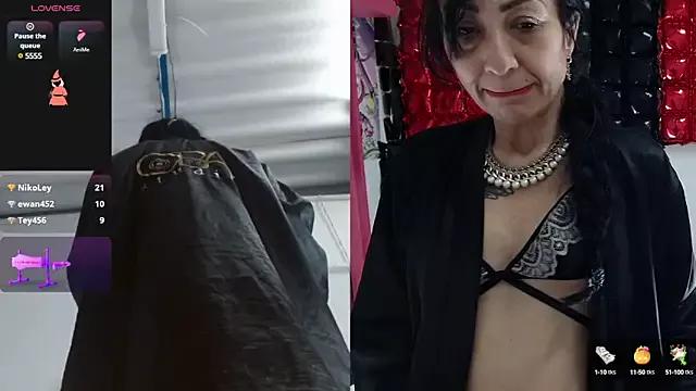 wildblackhair_1 from StripChat is Freechat